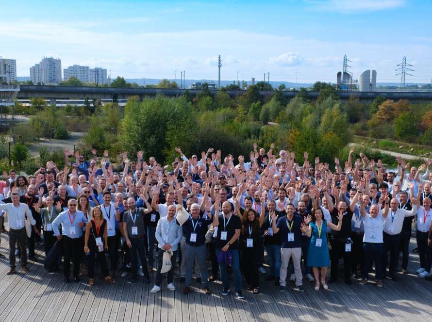 Les participants des ADN Days Nanterre réunis pour une photo de groupe.